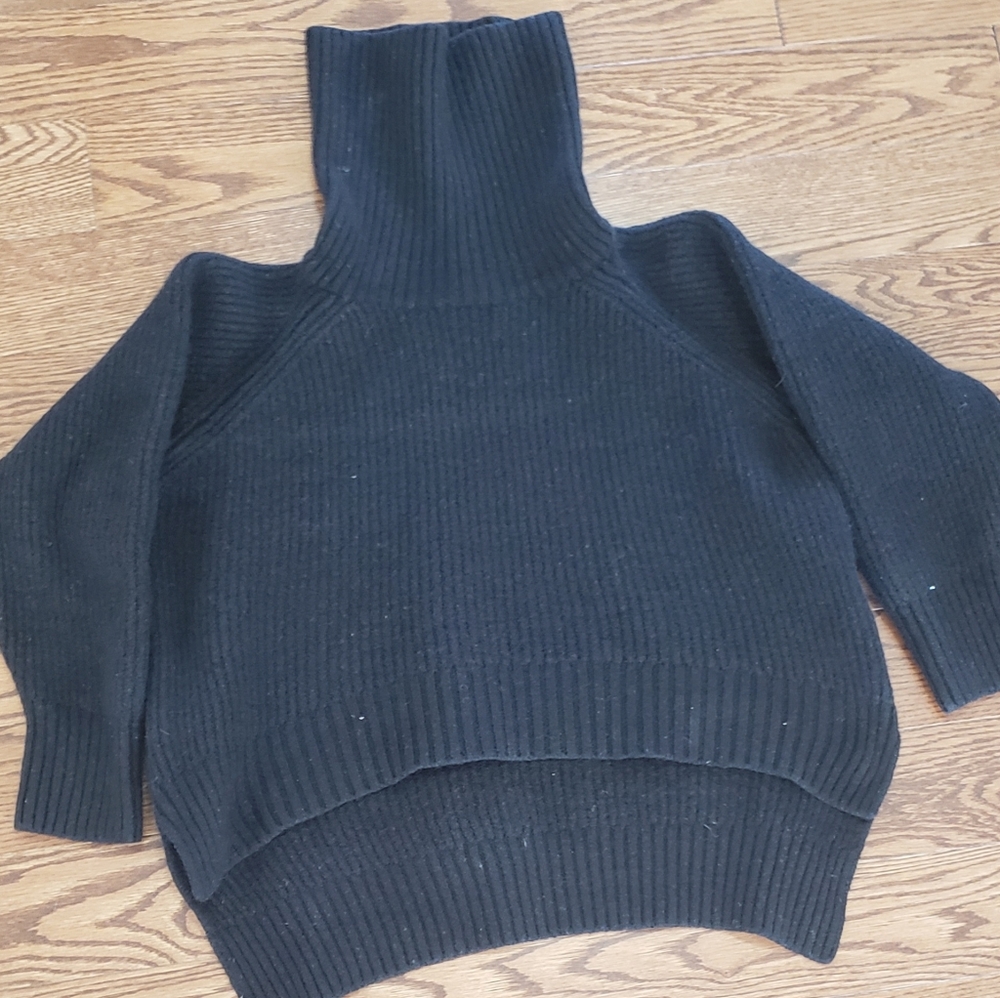 Wilfred high-low turtleneck